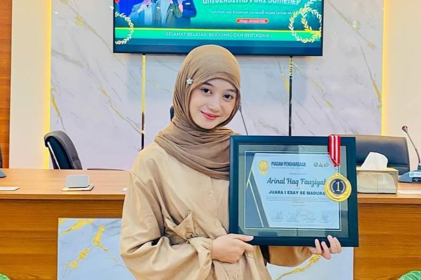 MAHASISWA BKPI RAIH JUARA 1 LOMBA ESSAY SE-MADURA PADA RAMADHAN COMPETITION 1447 H DI BAPPEDA SUMENEP